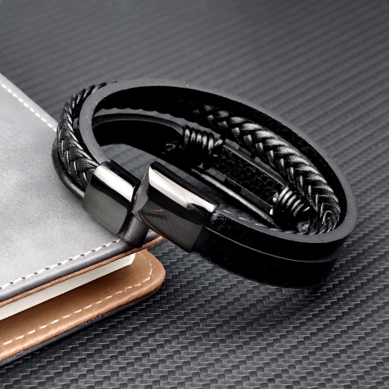 Herenarmband gevlochten leer met roestvrijstalen kruis - Sentinel