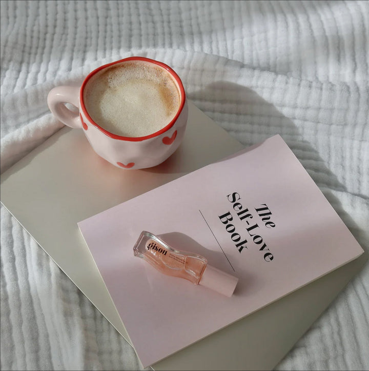 Keramische mok voor thuis met hartjesmotief