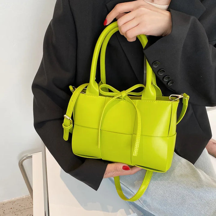 Kleine schoudertas met gevlochten effect - Lía