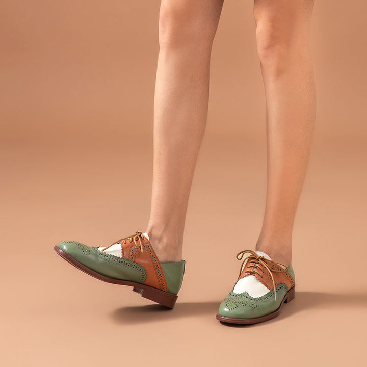 Tweekleurige oxford dames schoenen met lage hak - Milany