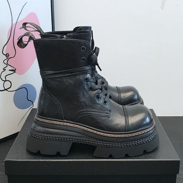 Korte dameslaarzen met stevige zool en zijrits - Elviora