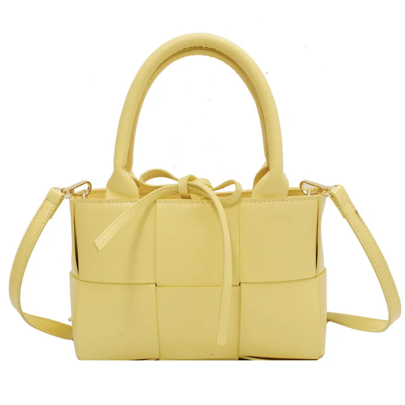 Kleine schoudertas met gevlochten effect - Lía