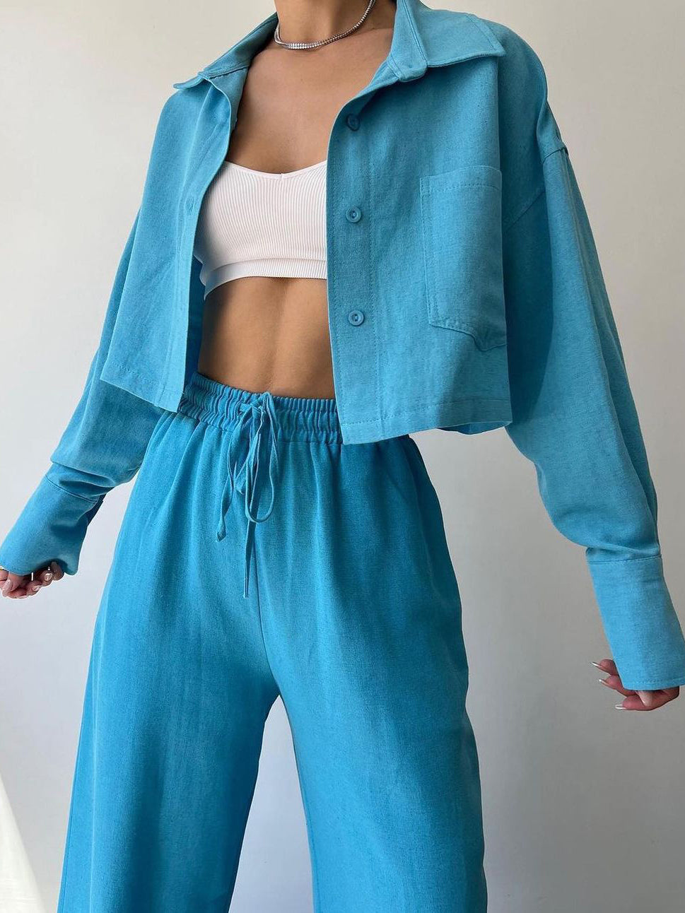 Vilma - Tweedelige top met kraag en broek met koord