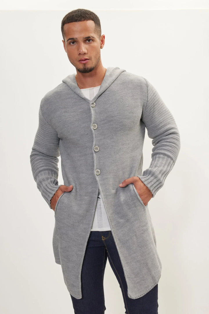 Lang gebreid vest met capuchon en knopen - Baptiste