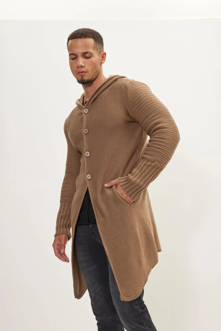 Lang gebreid vest met capuchon en knopen - Baptiste