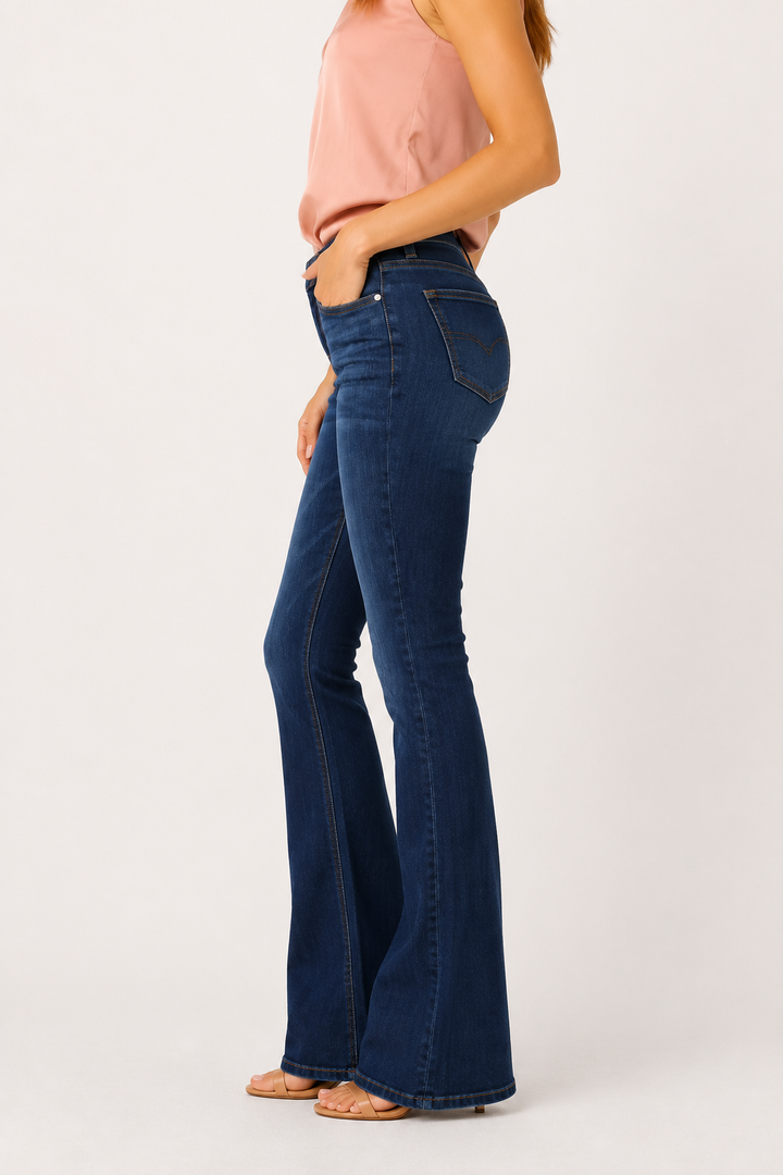 Elastische flare-jeans voor dames met gemiddelde taillehoogte en slim fit-pasvorm - Lina