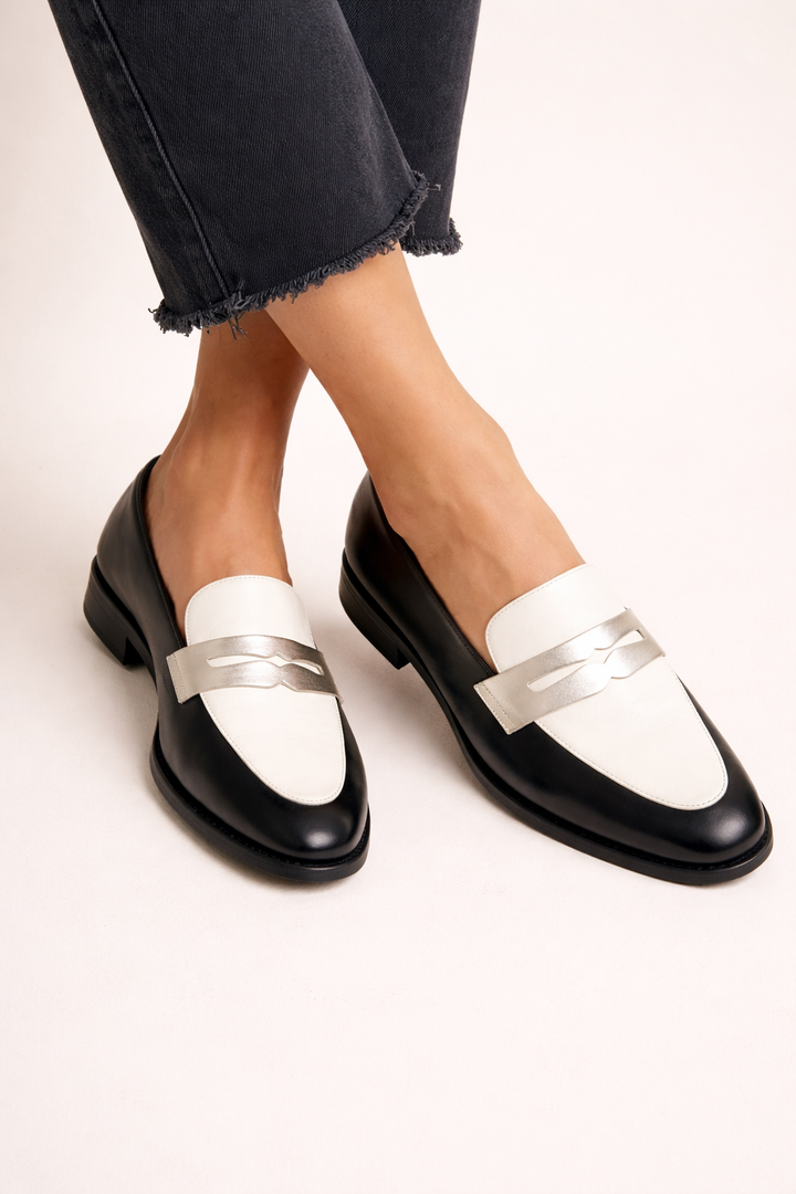Klassieke dames mocassins tweekleurig met platte zool - Abby