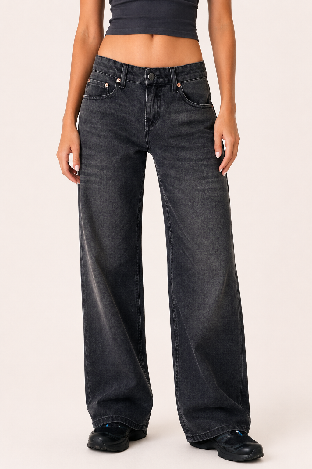 Damesjeans met halflange pijpen en wijde pijpen - Kerstin