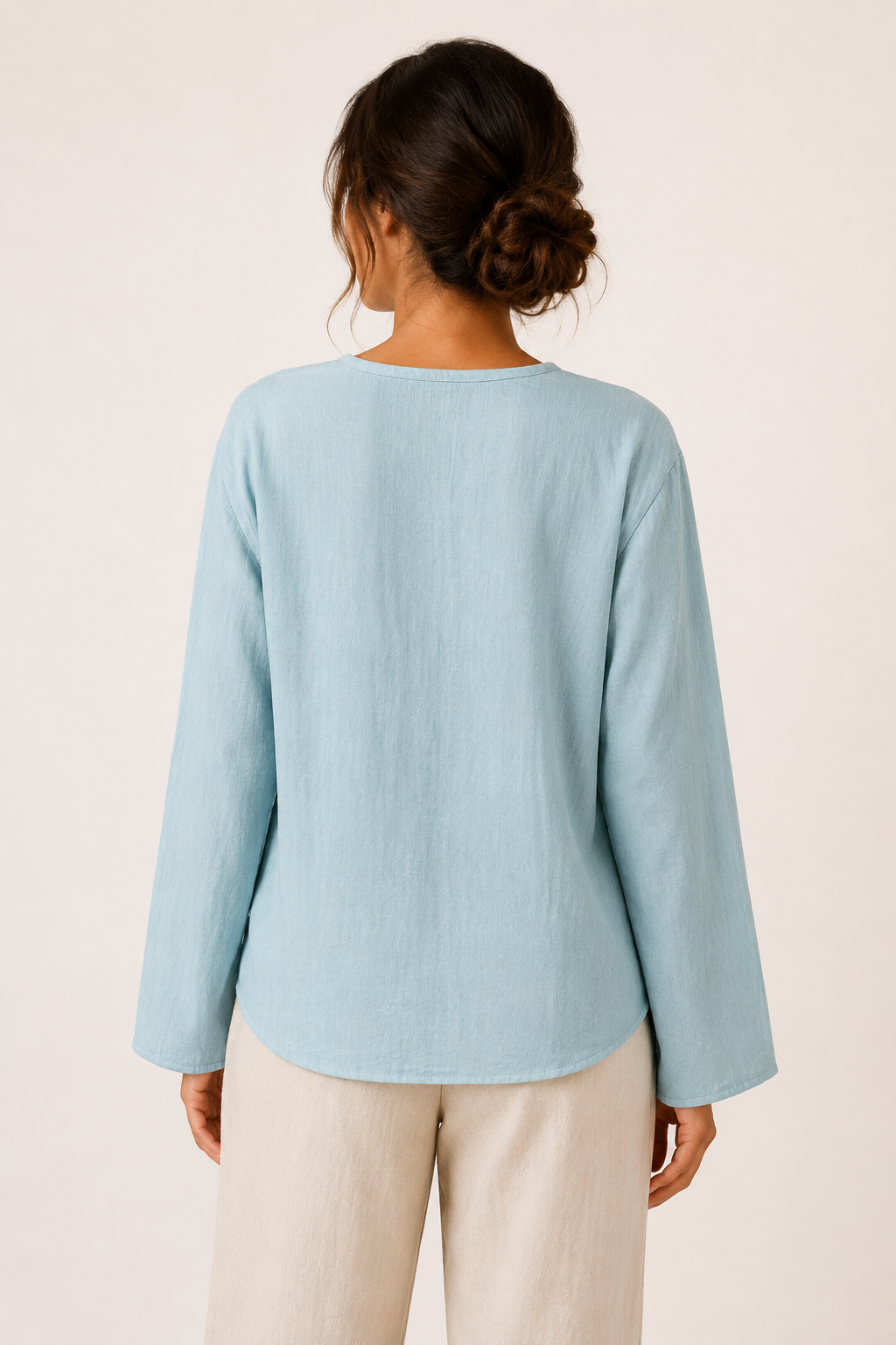 Linnen damesblouse met lange mouwen en V-hals - Kamila
