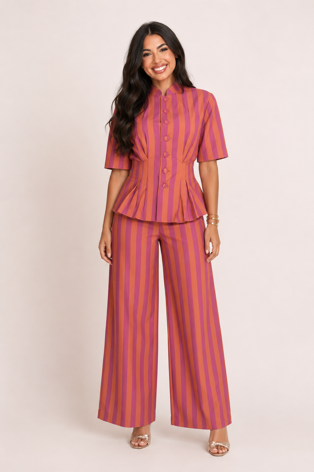 Elegante set bestaande uit een blouse met korte mouwen en een broek - Caussie