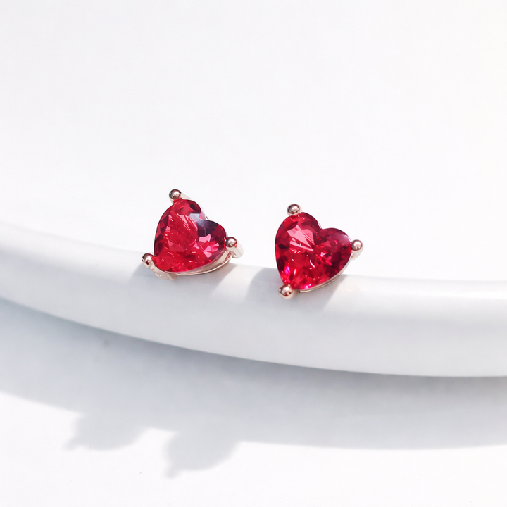 Oorbellen met gefacetteerde zirkonia hartjes voor dames