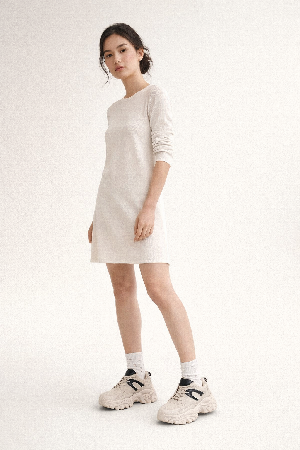 Damessportschoenen met stevige zolen en modern design - Alessandra