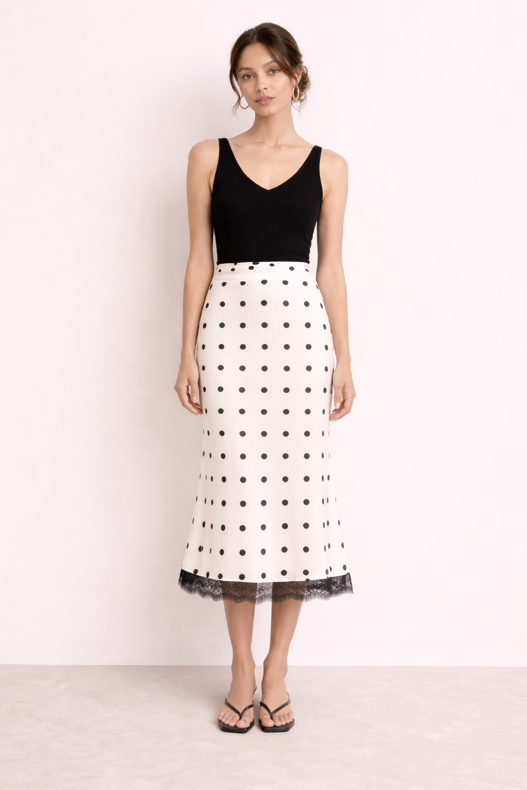 Dames midirok met stippenprint en elegant kanten detail - Solenne
