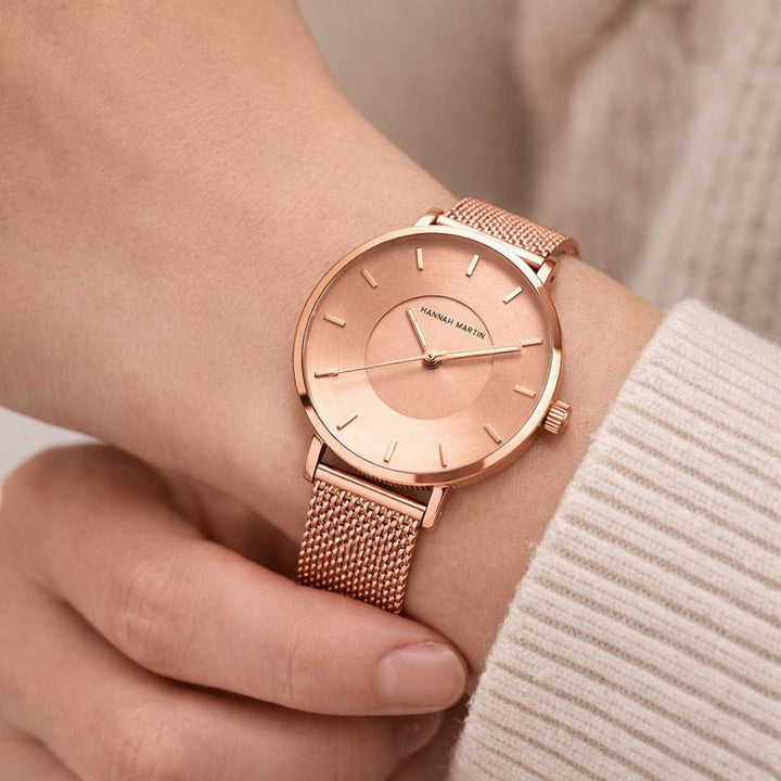 Minimalistisch dameshorloge van mesh met elegant ontwerp