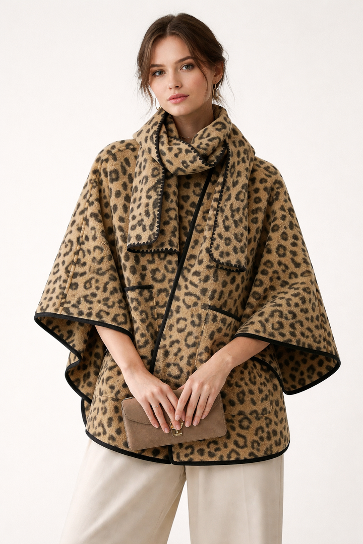 Damesjas met poncho dessin - Helena