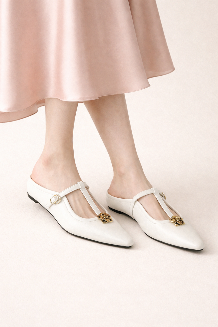 Damesschoenen elegante spitse teen goud detail - Floriane