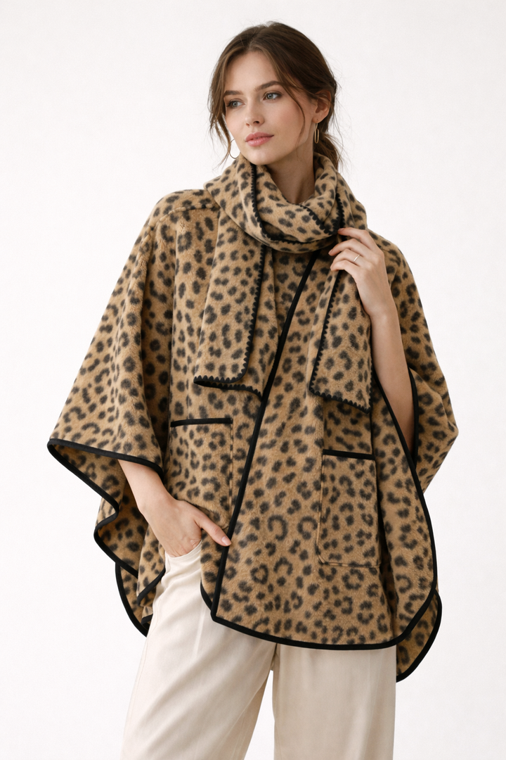 Damesjas met poncho dessin - Helena