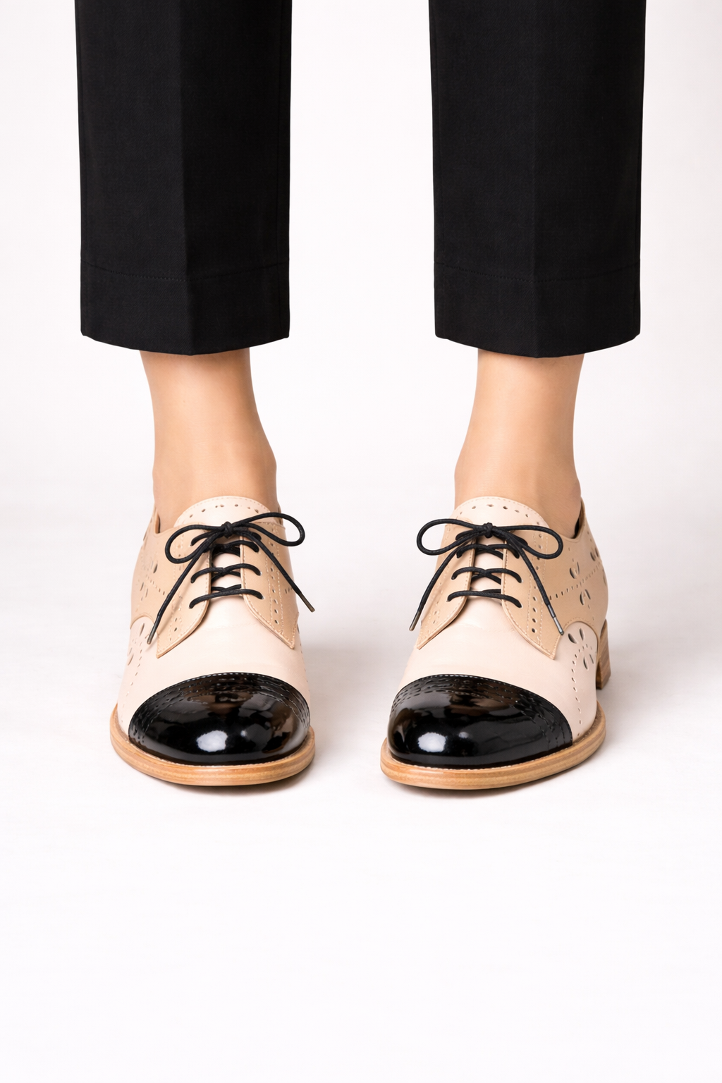 Dames veterschoenen met elegant design - Désirée