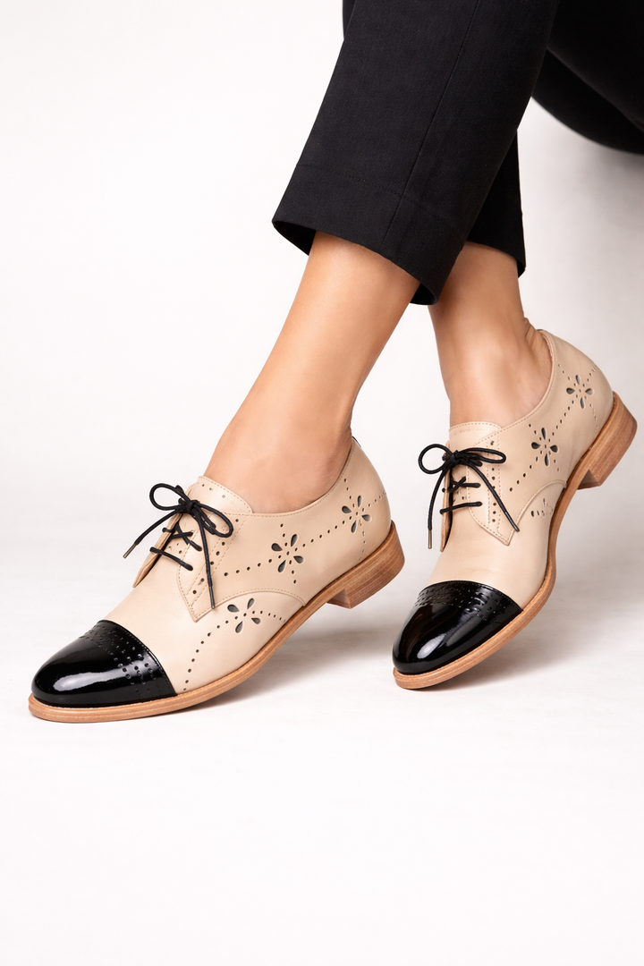 Dames veterschoenen met elegant design - Désirée