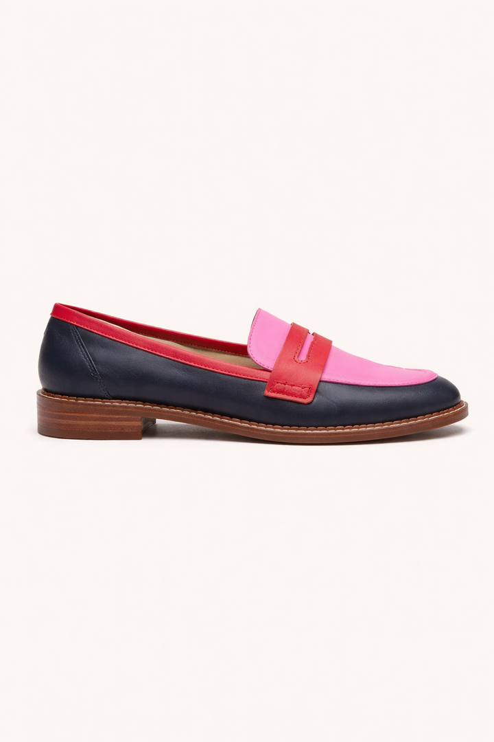 Klassieke dames mocassins met tweekleurig detail aan de voorkant en platte zool - Lurexa