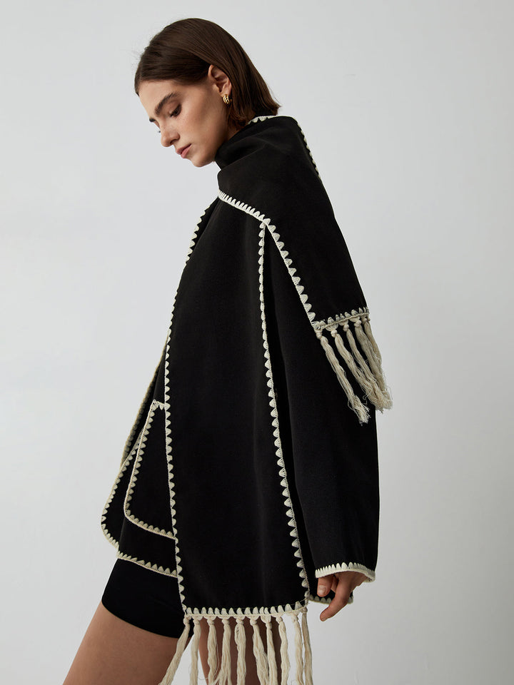 Damesjas met contrasterende biezen en stijlvolle sjaal - Alesha