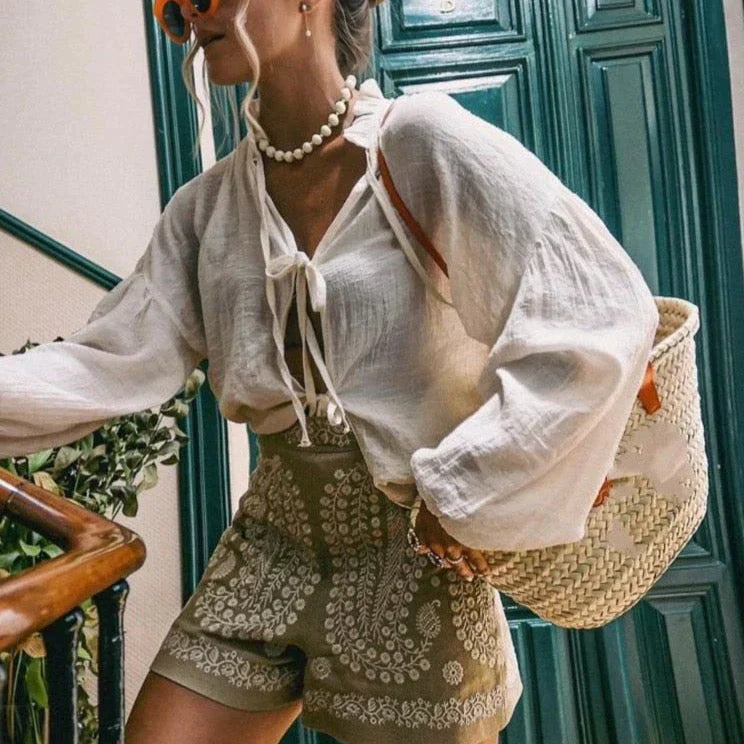 Brea - Linnen shorts met bloemenborduursel