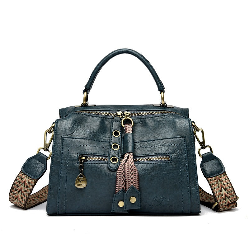 Dames schoudertas van synthetisch leer met metallic details - Juliette