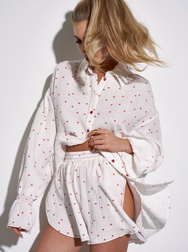 Angie - Korte broek met hartjesprint en shirt met lange mouwen