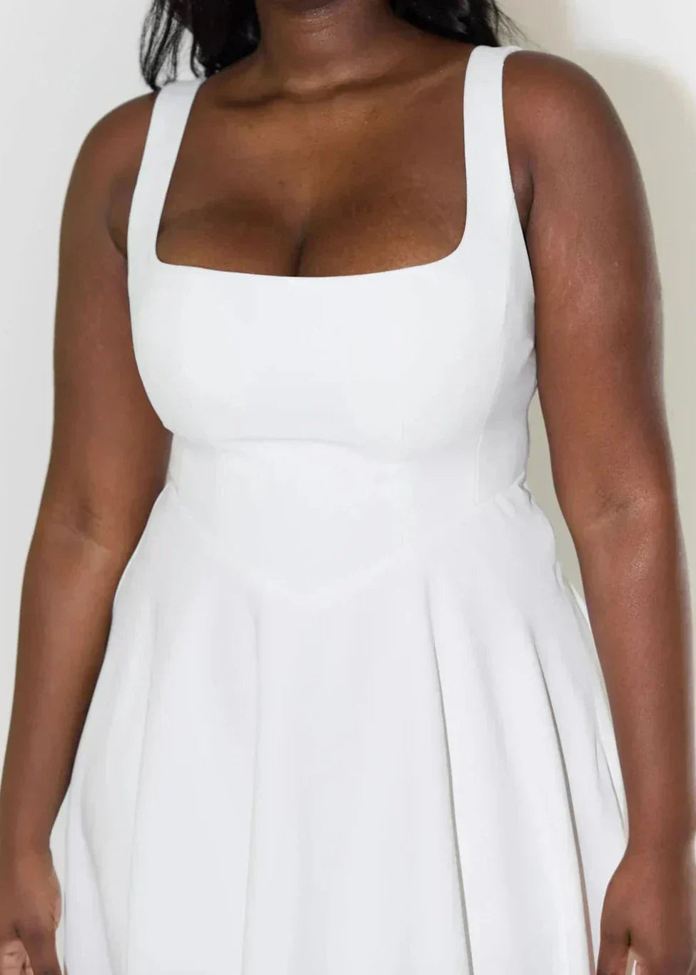 Melody - Nieuwe halflange, eenvoudige en getailleerde strapless jurk