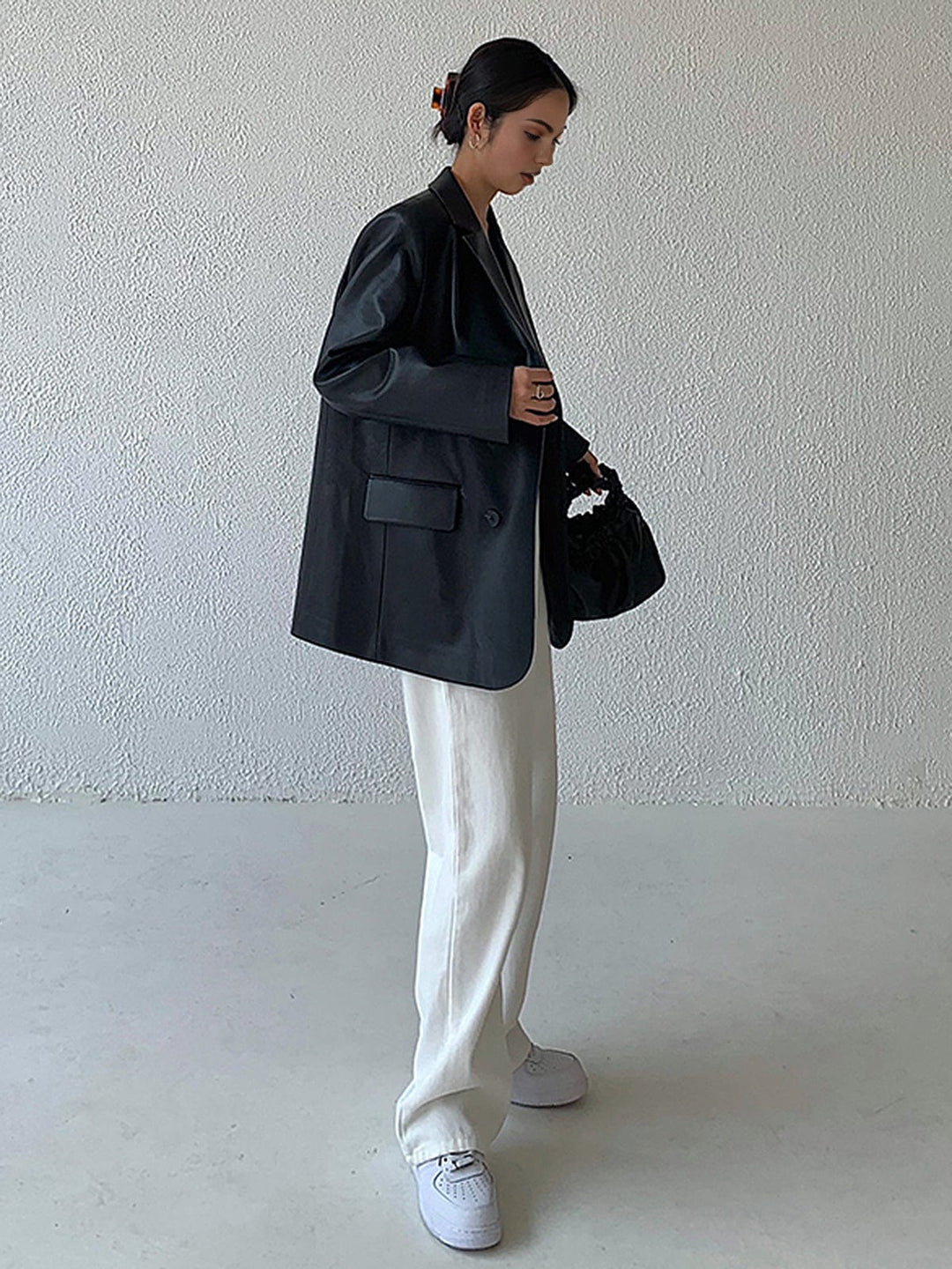 Damesblazer met leerlook, losse pasvorm en reverskraag - Tessa