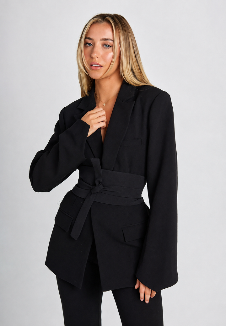 Lange damesblazer met brede riem, revers en zakken - Janina