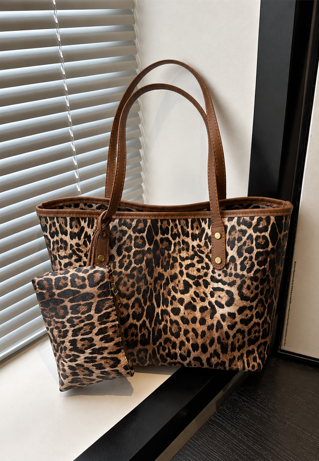 Damestas shopper met luipaardprint en lange hengsels