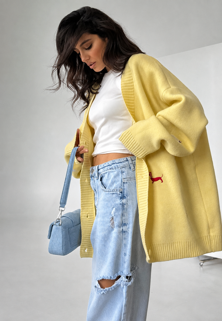 Oversized damesvest met V-hals, knopen en dachshund-motieven - Marlis