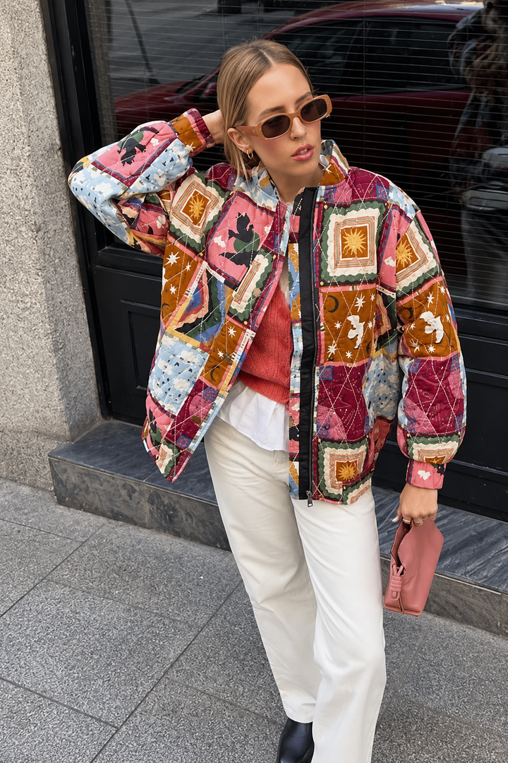 Gewatteerd damesjack met hemels patchwork en hoge hals - Jasmina