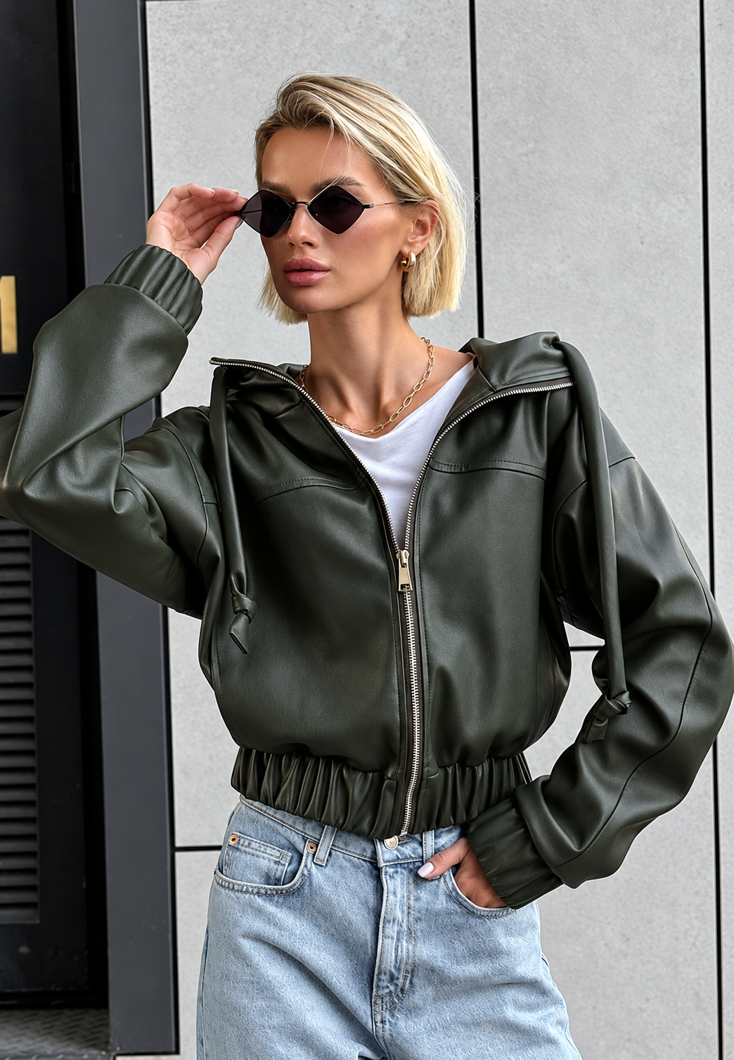 Jack dames in leerlook met capuchon en rits - Nerea
