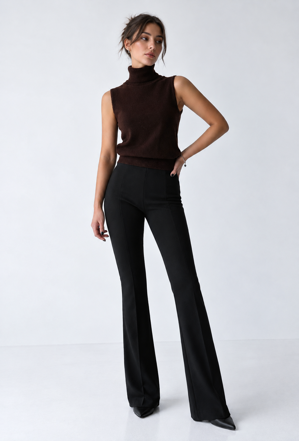 Mouwloze gebreide damesblouse met hoge hals - Velia