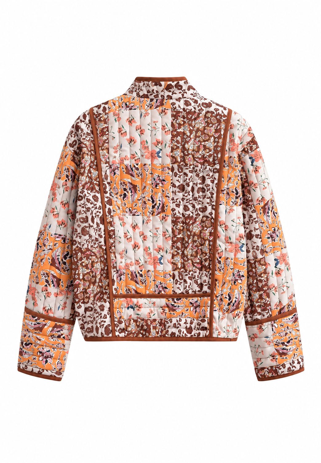 Kort gewatteerd damesjasje met bloemenpatchwork en biezen - Brienne