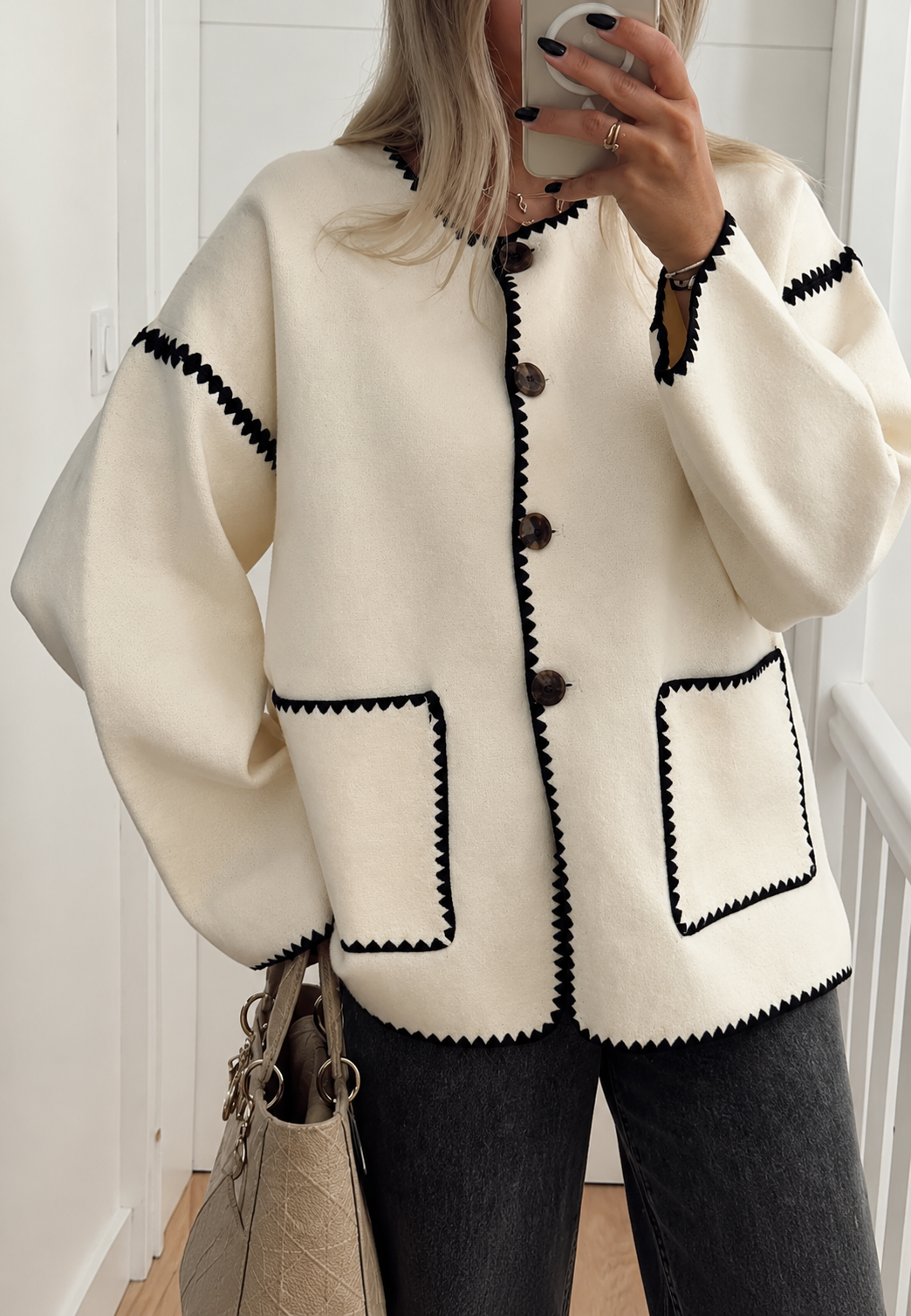 Gebreid damesvest met colourblock en contrastbiezen - Émeline