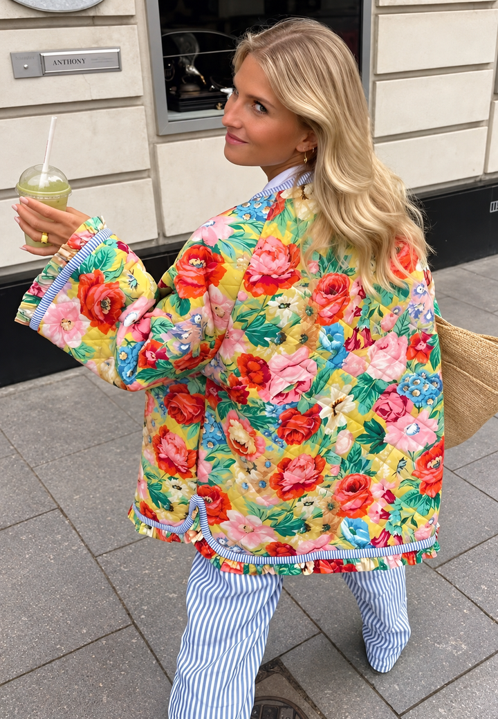 Damesjasje met bloemenprint, uitlopende snit, ruitwattering en volants - Clotilde
