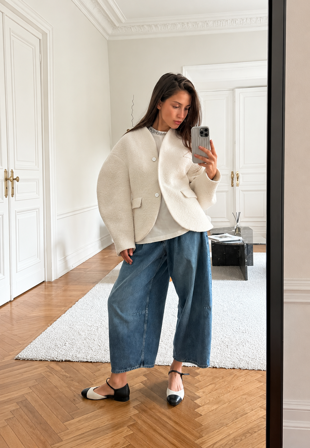 Kort damesjasje in bouclélook met zakken met klep - Martina