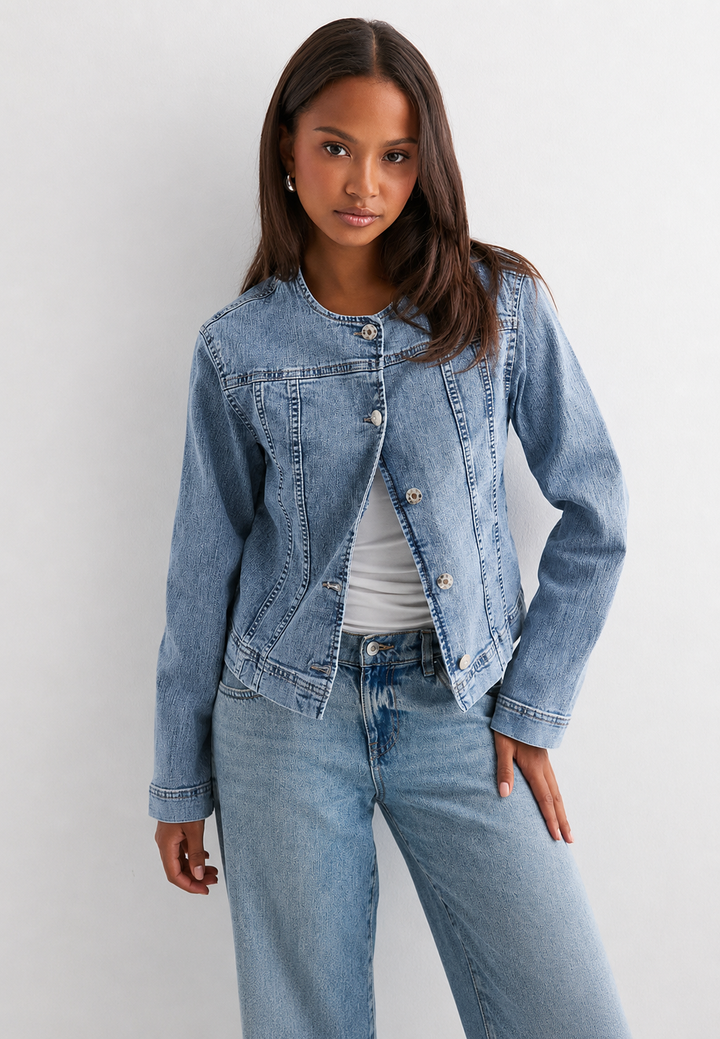 Getailleerd damesjeansjack met ronde hals - Sigrid