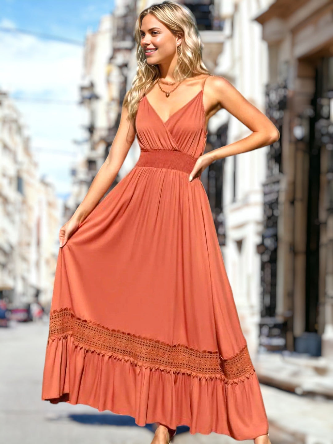 Rebecca - Gehaakte kanten jurk met gerimpelde tailleband