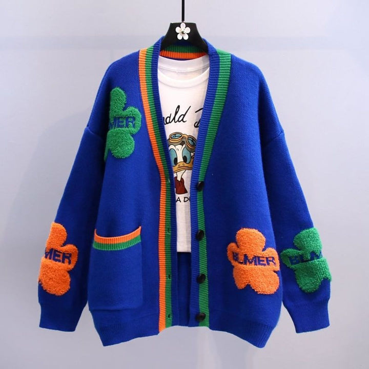 Gebreid damesvest met bloemenapplicatie - Ingrid