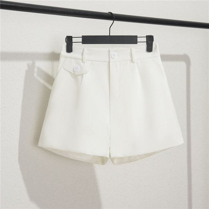 Damesshort met elastische taille en knoopdetail - Clara