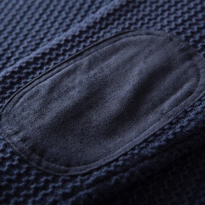 Gebreide trui met borduursel vooraan - Cech