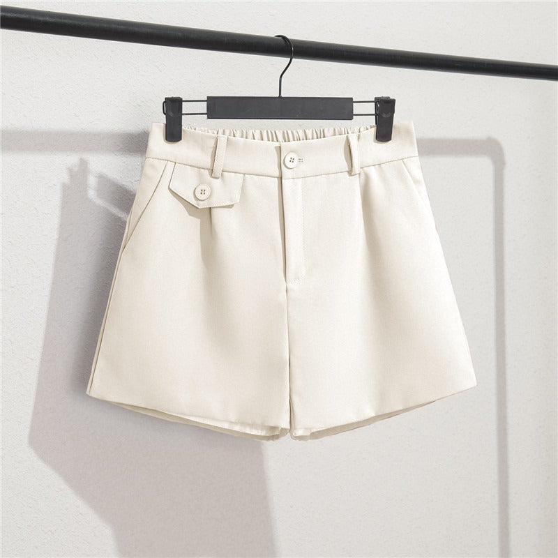 Damesshort met elastische taille en knoopdetail - Clara
