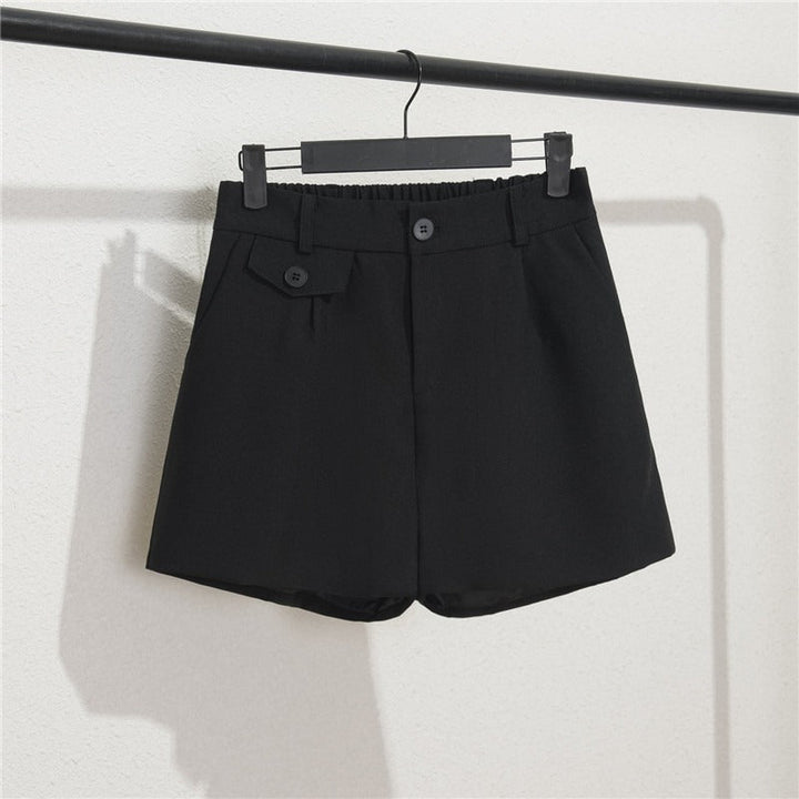 Damesshort met elastische taille en knoopdetail - Clara