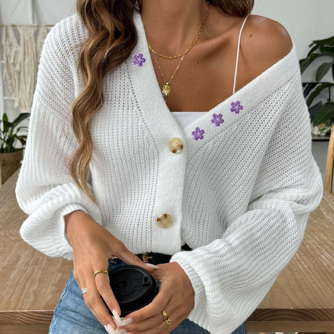 Damescardigan met geborduurde pofmouw en V-hals - Minerva