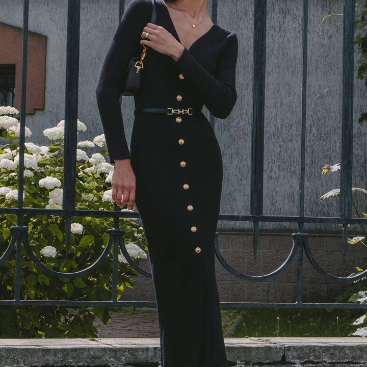 Gebreide midi-jurk met dunne knoopsluiting - Maelle