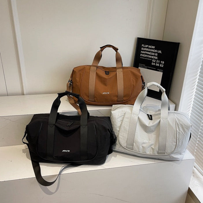 Schoudertas voor dames van sportieve en duurzame stof - Miranda